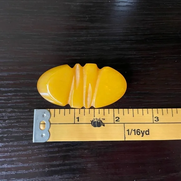 Bakelite Vintage Butterscotch Brooch - Picture 4 of 11
